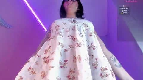 Lola online show from December 2025 11:47:01 AM