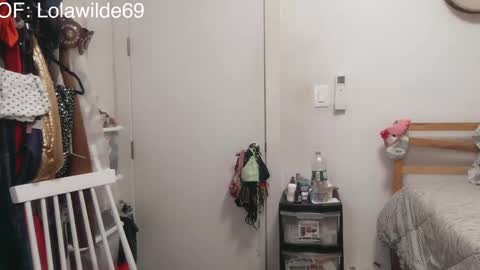 Lolita Wildes Back  online show from September 2025 04:13:02 AM