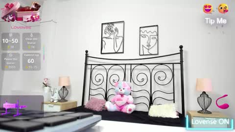 Lolla online show from December 2025 06:18:01 AM