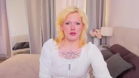 Snapshot of lollita_morgan chatting on March 2026 03:36:02 PM lollita online show from March 2026 03:36:02 PM