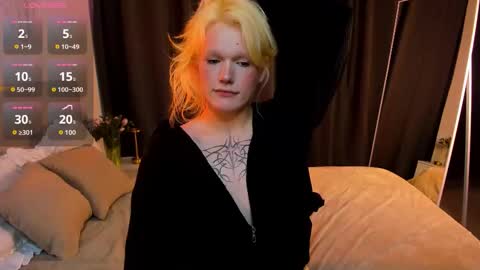 lollita online show from March 2026 06:17:01 AM