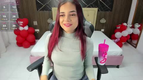 Snapshot of lolly18_ chatting on February 2025 12:04:02 PM lolly18_ online show from February 2025 12:04:02 PM