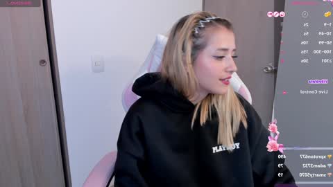 Lolly  online show from December 2024 04:27:02 AM