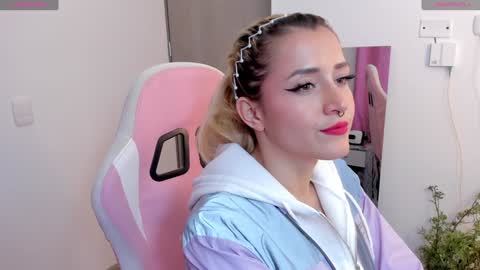 Lolly  online show from January 2025 02:35:02 AM