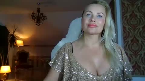 Roxy online show from January 2025 02:36:02 PM