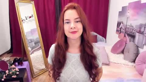 LoloMercier online show from February 2025 07:47:02 PM