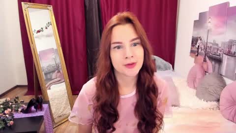 LoloMercier online show from March 2025 12:58:02 AM