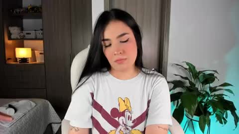 Sarah online show from January 2025 03:44:02 AM