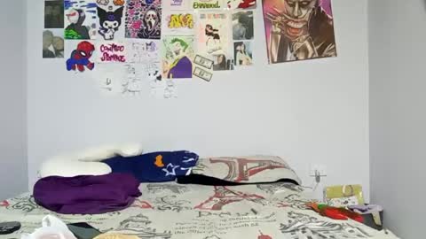 Loly  online show from December 2024 02:02:01 AM