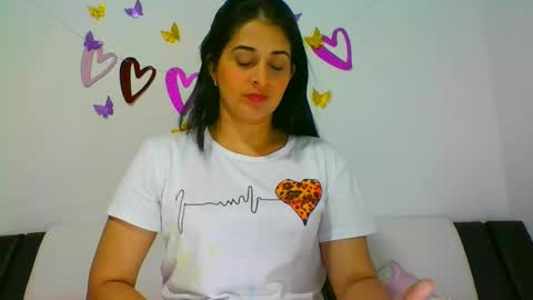 estehfania online show from February 2025 12:52:02 AM