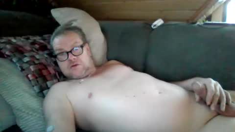 lomax01 online show from December 2025 07:02:02 AM