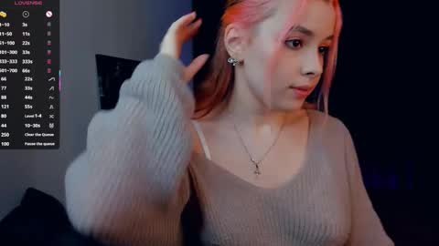 Lona online show from December 2025 06:47:02 PM