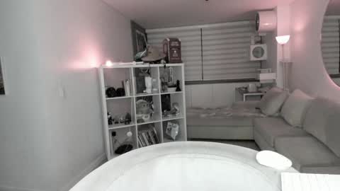 SABRINA online show from January 2025 04:39:01 AM