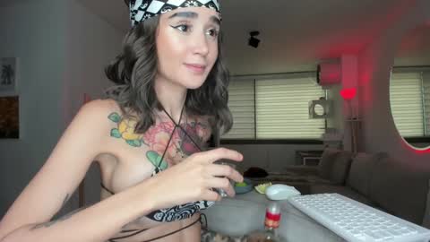 SABRINA online show from February 2025 09:56:01 PM