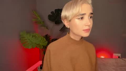 SABRINA online show from February 2025 01:22:01 AM