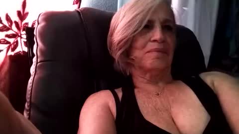 Snapshot of lonelylana1955 chatting on October 2025 04:42:01 PM lonelylana1955 online show from October 2025 04:42:01 PM