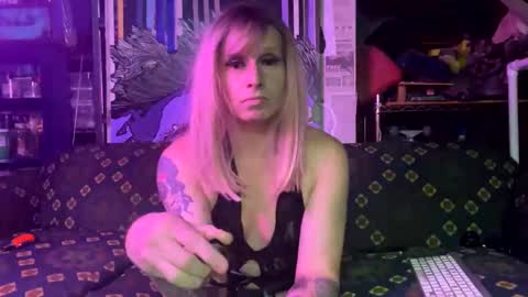 longbeachcd69 online show from March 2025 10:18:02 AM