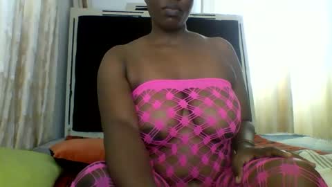 Snapshot of longjuicyclit chatting on November 2025 11:10:01 AM longjuicyclit online show from November 2025 11:10:01 AM