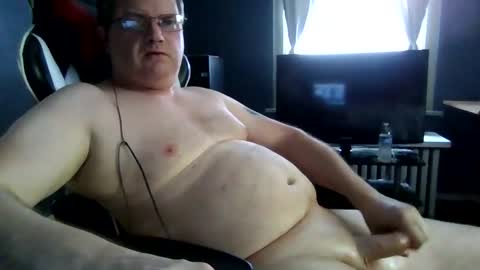 Snapshot of longndeep75 chatting on May 2026 09:46:01 PM longndeep75 online show from May 2026 09:46:01 PM