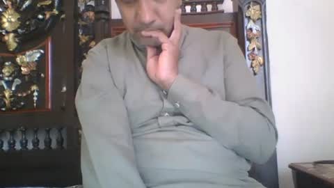 Snapshot of longthick1985 chatting on February 2025 08:02:02 AM Lleida-man online show from February 2025 08:02:02 AM