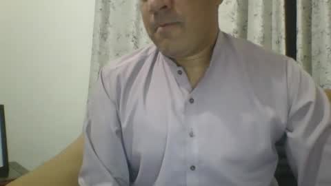 Snapshot of longthick1985 chatting on April 2026 03:54:01 PM Lleida-man online show from April 2026 03:54:01 PM