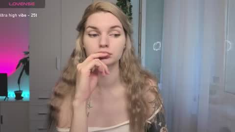 Luna online show from July 2026 04:25:01 AM