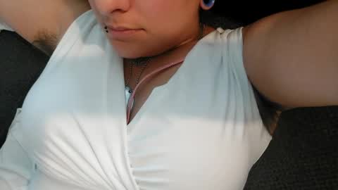 loolaunshaved online show from July 2026 05:45:02 PM