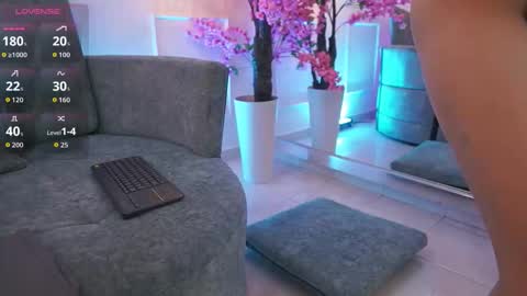 Loona Nyx online show from September 2025 11:43:01 AM