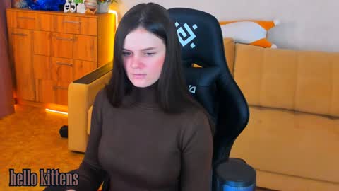 Lora Cain online show from December 2024 03:22:01 PM