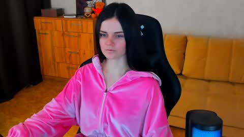 Lora Cain online show from January 2025 05:55:01 PM