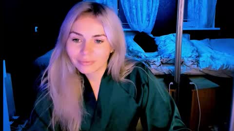 Lora online show from October 2025 02:23:02 AM