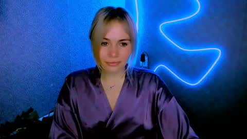 Lora online show from February 2026 03:12:02 AM