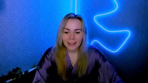 Lora online show from February 2026 03:16:02 AM