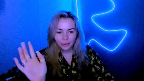 Lora online show from February 2026 03:17:01 AM