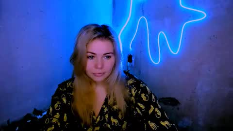 Lora online show from March 2026 02:39:01 AM