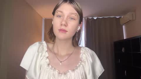 Lora online show from February 2026 06:32:01 AM