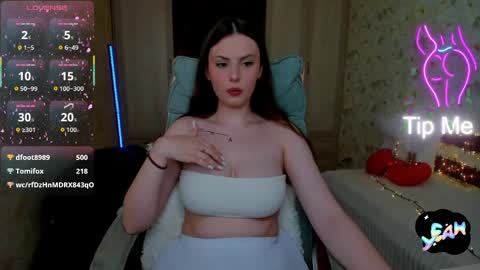 Snapshot of loratempt chatting on June 2026 04:57:02 PM Lorik online show from June 2026 04:57:02 PM