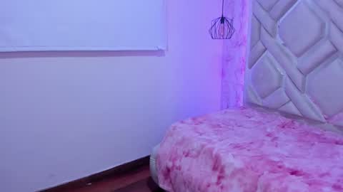 lorem_adams online show from January 2025 05:53:01 PM