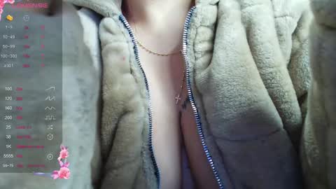 Loren online show from October 2025 01:17:02 AM