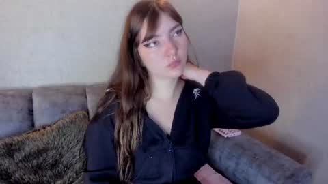 Loren   online show from August 2026 07:35:01 PM