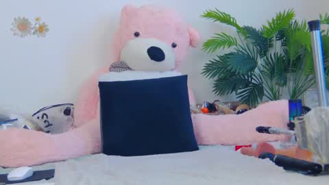 Hi Im Lorena an independent model Im waiting for you for any craziness you dream of... online show from March 2025 09:38:01 AM