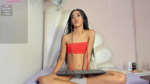 Lorena online show from December 2024 07:42:02 PM