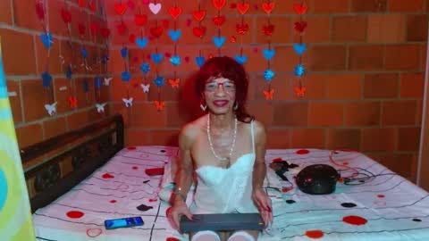 Snapshot of lorenacapelli chatting on September 2025 12:23:01 AM Lorena Capelli online show from September 2025 12:23:01 AM