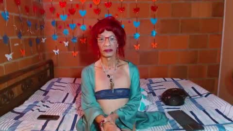 Snapshot of lorenacapelli chatting on September 2025 12:21:02 PM Lorena Capelli online show from September 2025 12:21:02 PM