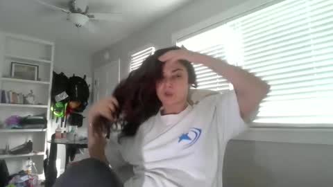 lorenlovely online show from November 2025 10:36:02 PM