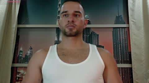 Snapshot of lorenzo_walker_ chatting on May 2026 05:41:01 PM L O R E N Z O Thumbs Up help online show from May 2026 05:41:01 PM