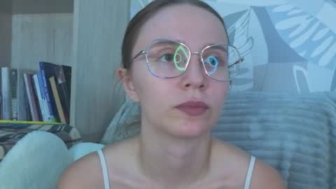 lorettedarsi online show from July 2026 03:23:01 AM
