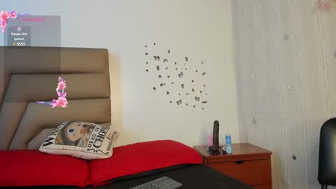 LorettMatthew online show from January 2025 03:00:02 AM