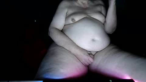 Snapshot of lory_99 chatting on May 2026 03:24:02 AM Lory online show from May 2026 03:24:02 AM