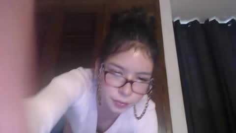 nefisa nef online show from December 2024 08:17:01 PM